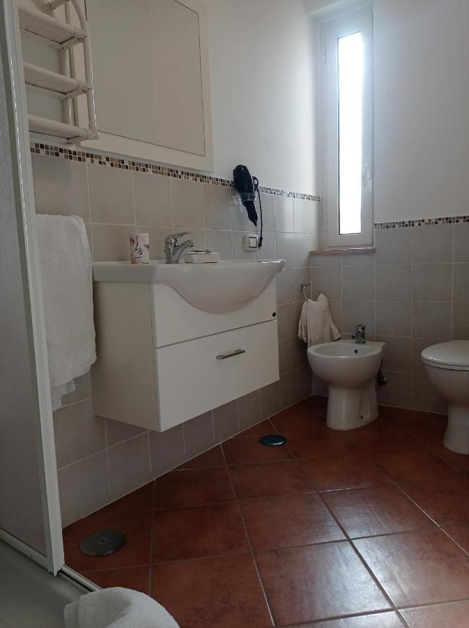B&B Le Rose Санта-Мария-ди-Кастеллабате Экстерьер фото